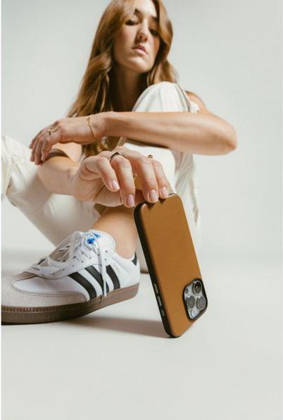 Actual product image Nomad Modern Leather Case iPhone 16 Pro Max English Tan-C (Apple iPhone 16 Pro Max)