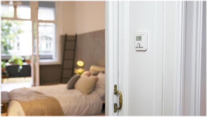 Actual product image Bosch Smart Home Smart Home room thermostat