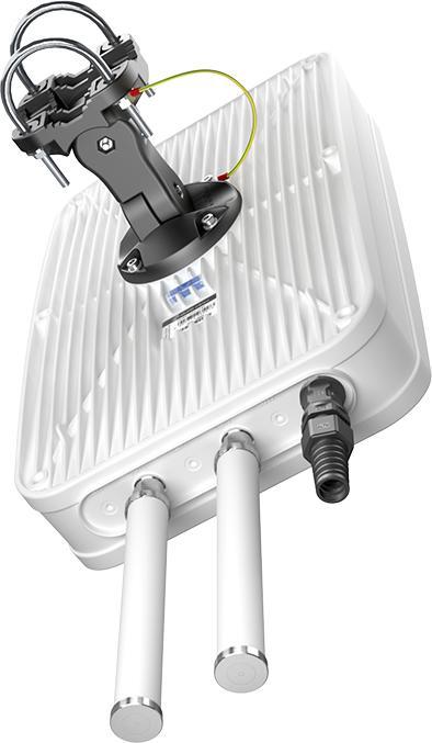 Actual product image Quwireless AX50MO - QuMax Omni for RUTX50 (5G)