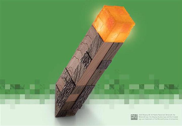 Image du produit Noble Collection Dekoleuchte Minecraft Illuminating Torch (28.50 cm)
