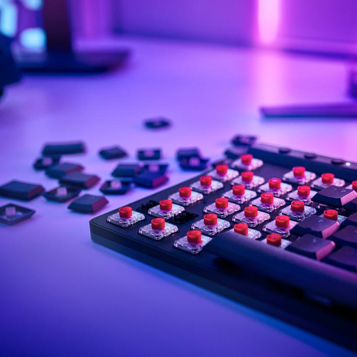 Image du produit Logitech G515 Lightspeed TKL (DE, Sans fil, Filaire)