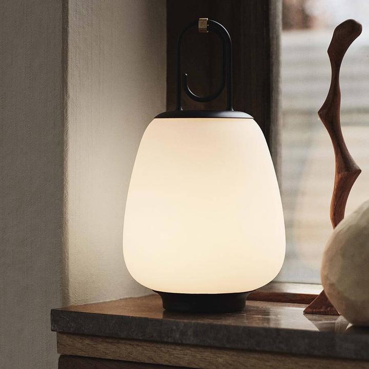 Produktbild &Tradition Lucca SC51 Outdoor Portable Opal Glass/Black (138 lm)