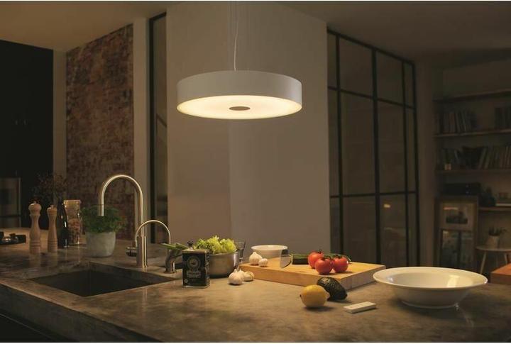 Immagine prodotto Philips Hue Base della fiera della tinta BT (3000 lm)