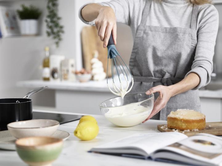 Immagine prodotto Joseph Joseph Twist Sky Whisk, 28x9x3cm