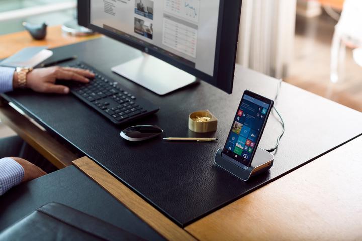 Actual product image HP Elite x3 Desk Dock (1 ports)