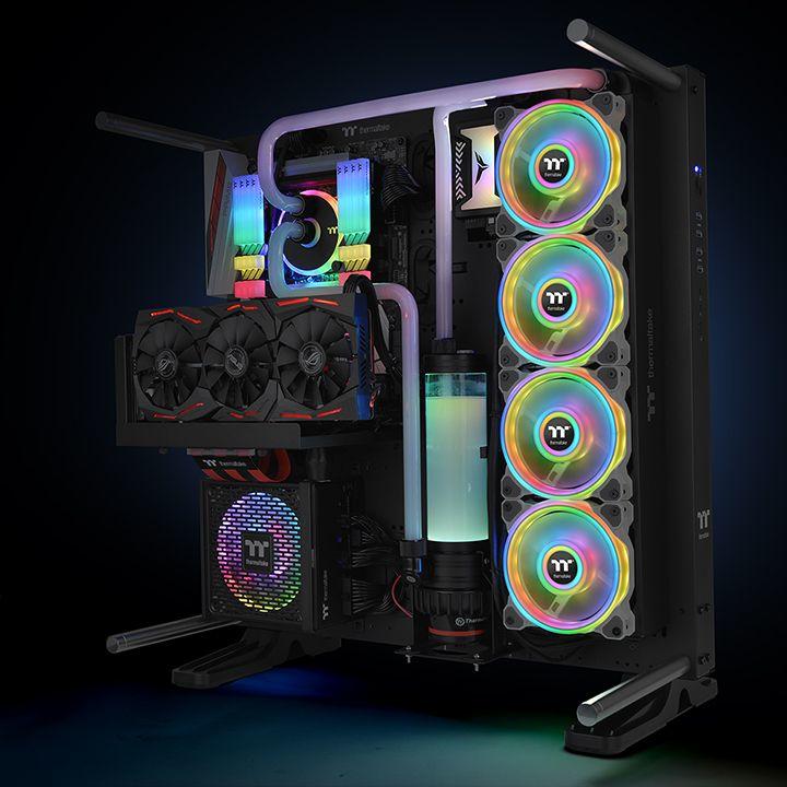 Actual product image Thermaltake Riing Quad 12 RGB White Edition (120 mm, 3 x)