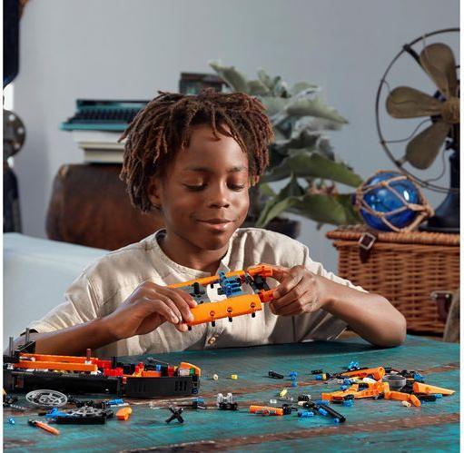 Produktbild LEGO Luftkissenboot für Rettungseinsätze (42120, LEGO Technic)