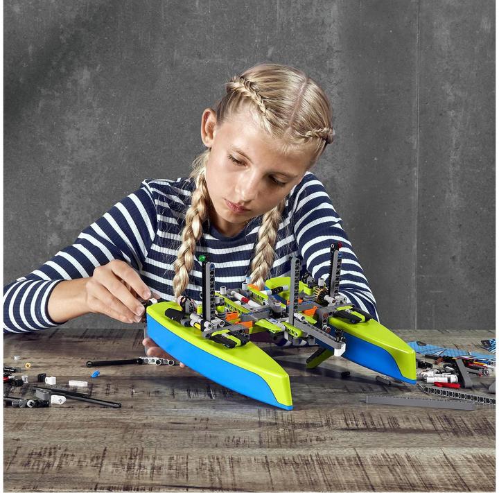 Produktbild LEGO Technic: Katamaran (42105, LEGO Technic)