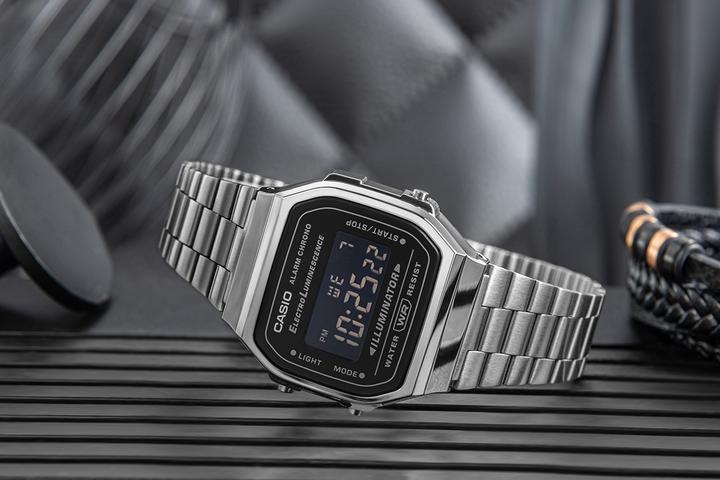 Actual product image Casio A168WGG-1BDF Clock + BOX