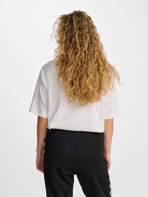 Actual product image hummel Bee (L)