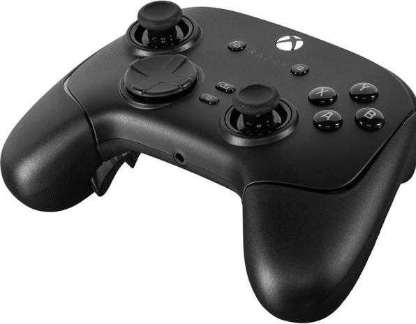 Actual product image Razer Wolverine V3 Pro (PC, Xbox Series X)