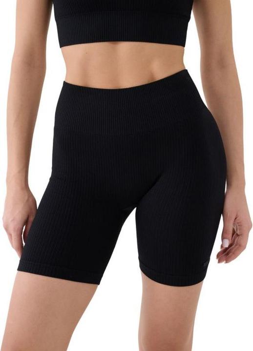 Actual product image 4F Shorts (S)