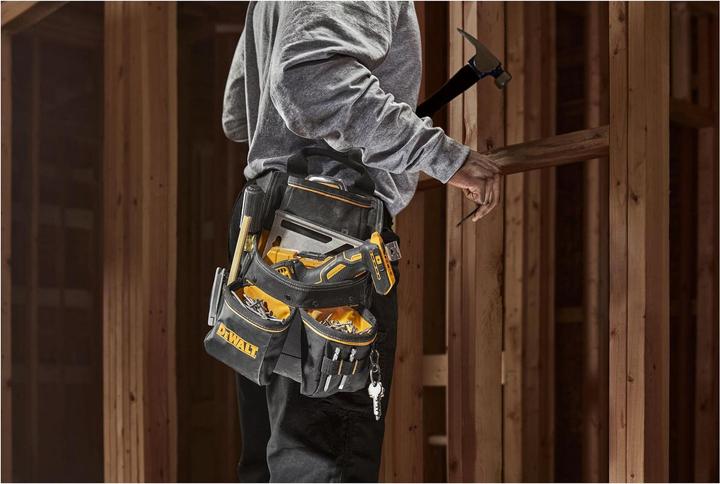Image du produit DeWalt DWST 40201-1 Ceinture d'artisanat PRO avec 13 poches 132 x 11 x 40 cm