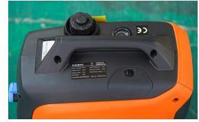 Produktbild Elbro Stromgenerator DIG1800 230V 1800W 1×T23 2×USB A 1×12V 8.3A (1800 W, 4 l)