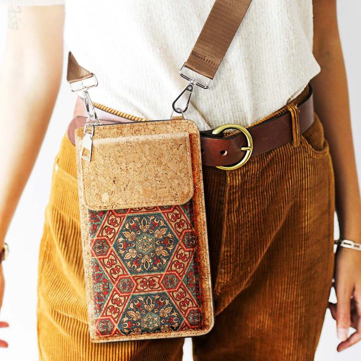 Actual product image Avizar CorkArt cork bag