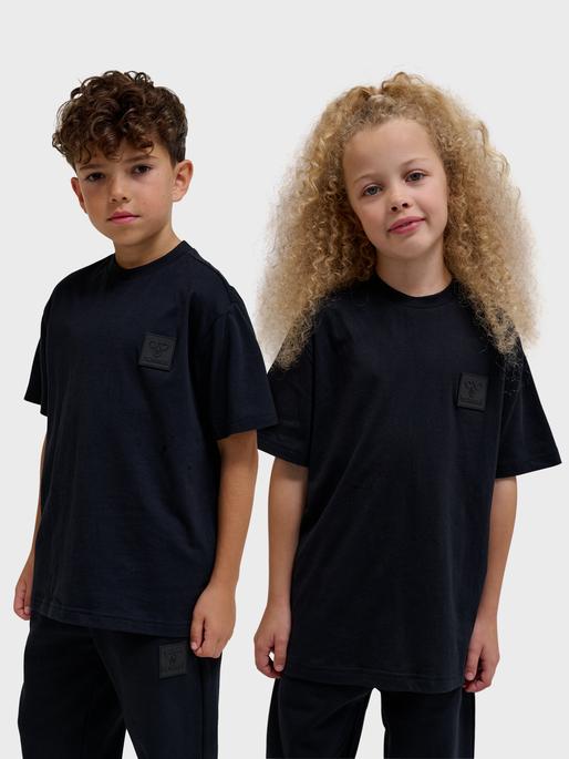 Actual product image hummel hmlCLEAN T-SHIRT S/S (110)