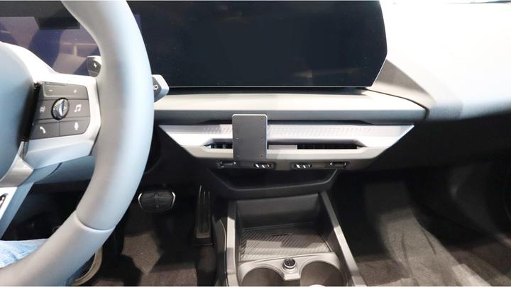 Actual product image Brodit ProClip - BMW 1-series F70 25-25