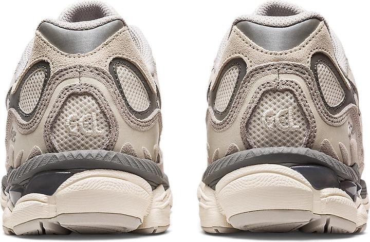 Actual product image ASICS Performance Gel NYC (39)