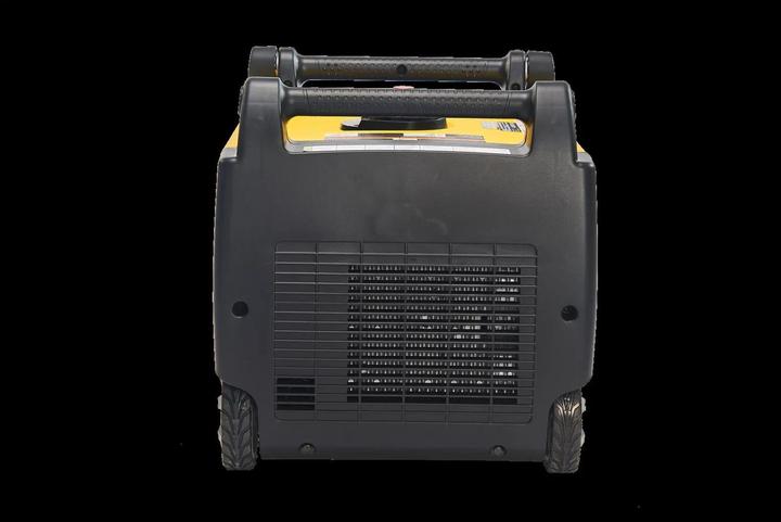 Produktbild Champion Power Equipment 3500-Watt-Inverter-Benzingenerator (3500 W, 6 l)