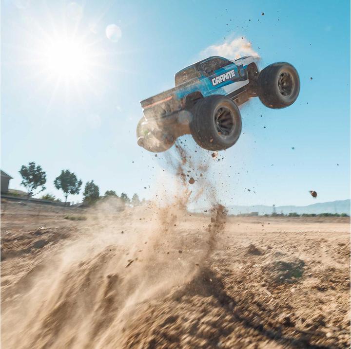 Actual product image Arrma Monster Truck Granite BLX 223S, Blau ARTR, 1:10 (RTR Ready-to-Run)