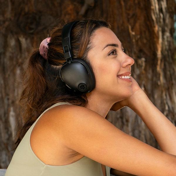 Produktbild JLab Audio STUDIO PRO ANC - Wireles Over Ear Headphones (ANC, 45 h, Kabellos)