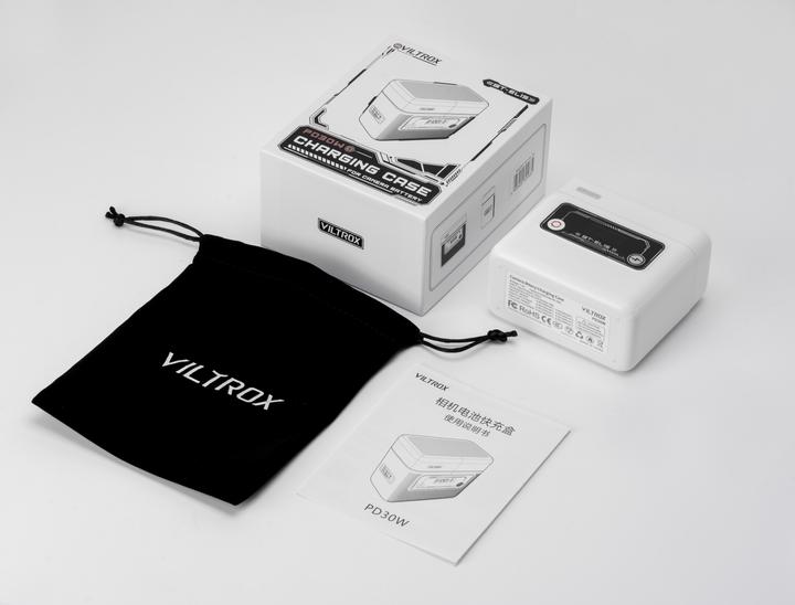 Image du produit Viltrox Camera Battery Charging Case Power Bank for Nikon EN EL15 (5500 mAh)