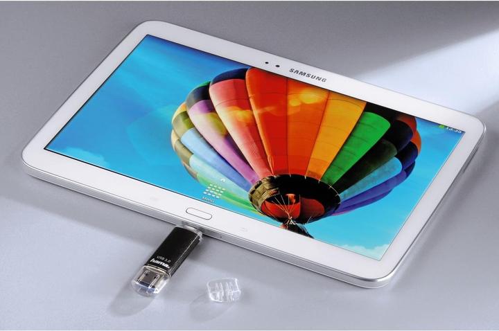 Actual product image Hama Laeta Twin (32 GB, USB-A)