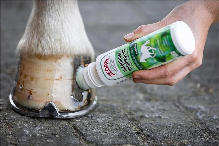 Produktbild Zedan Natürliches Hufpflege-Öl Dosierstift