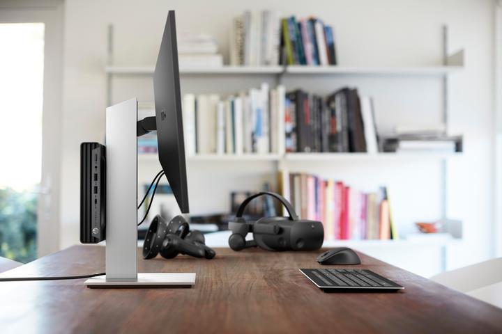 Actual product image HP E24d G4 (1920 x 1080 pixels, 23.80")