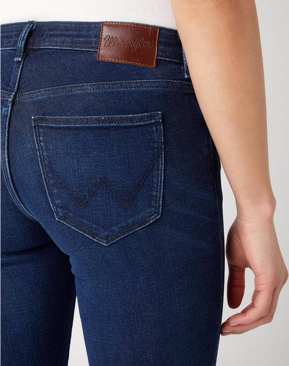 Actual product image Wrangler Bootcut (28)