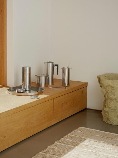 Actual product image Stelton CylindaLine jug with ice lip (2 l)