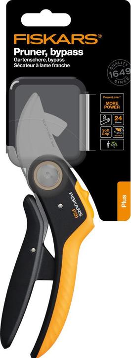 Actual product image Fiskars Plus PowerLever Bypass Secateurs P721