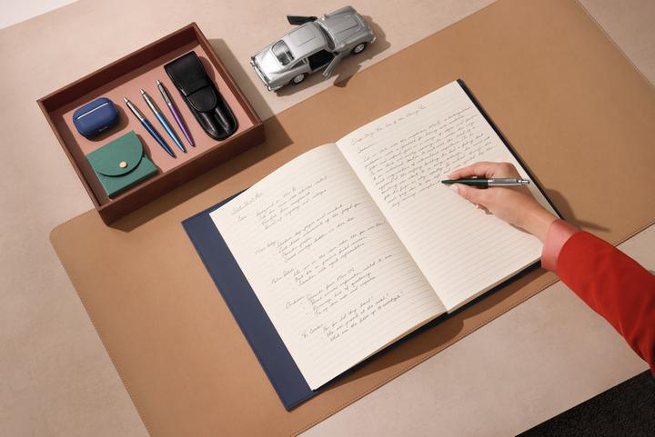 Actual product image Parker Pen Jotter (Red, 1 x)