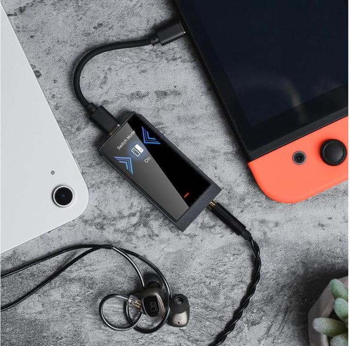 Actual product image Shanling UA6 (USB-DAC, Display, gain switch)