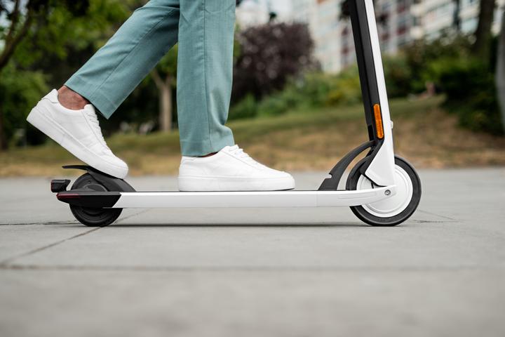 Immagine prodotto Segway-Ninebot KickScooter Air T15E (20 km/h, 12 km, 250 W)