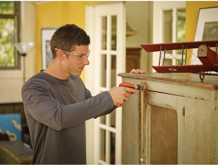 Actual product image Black & Decker 3.6 V 1.5 Ah LiIon CS3652LC (Rechargeable battery operated)
