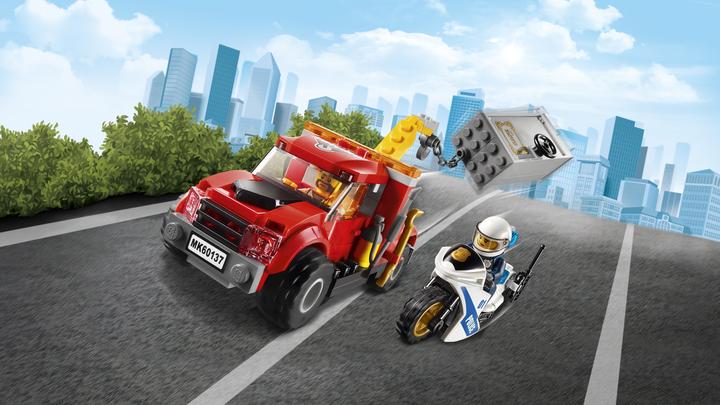 Produktbild LEGO Abschleppwagen auf Abwegen (60137, LEGO City)