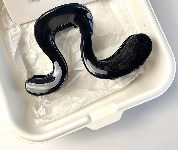 Actual product image Activity Board 1Stück elegante Haarspangen, hochwertige Kunststoff-Haarspangen mit glänzender Oberfläche (1 pcs.)
