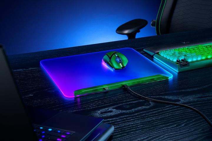 Produktbild Razer Firefly V2 Pro - Phantom Green Ed. (M)