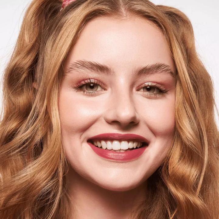 Produktbild essence Lippenstift The Slim Stick 105 Velvet Punch (105 Velvet Punch)