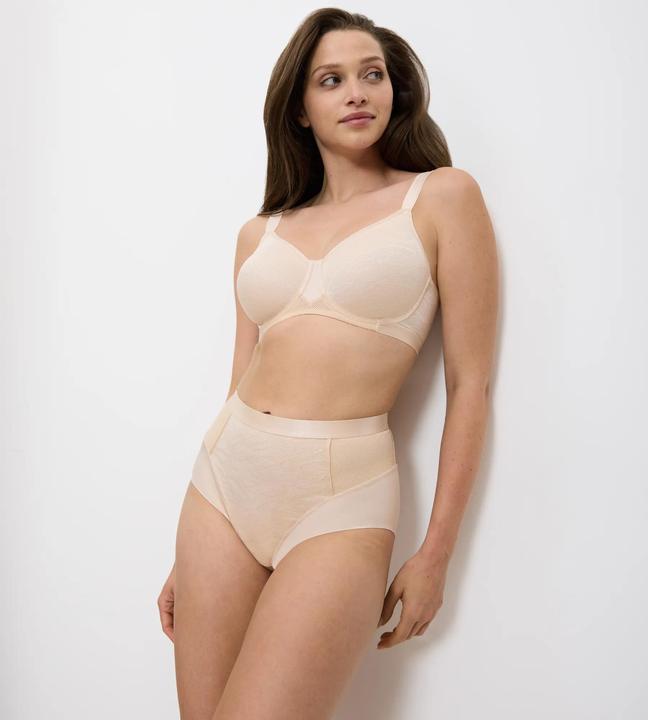 Image du produit Triumph Airy Sensation Maxi (42, Une unité par pack)