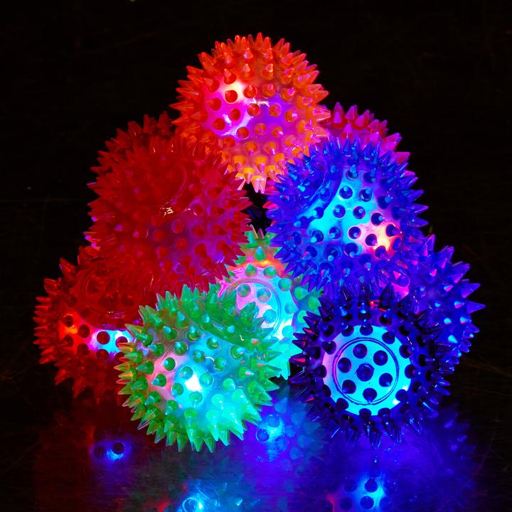 Actual product image Relaxdays LED Spiky Ball Set of 12