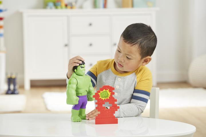 Immagine prodotto Hasbro Butterfly Power Hulk Giocattolo per la scuola dell'infanzia, alto 25 cm Hulk Actio