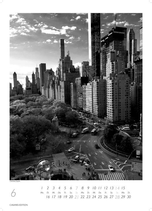 Actual product image New York schwarz-weiss 2026 L 59x42cm (No binding, German)