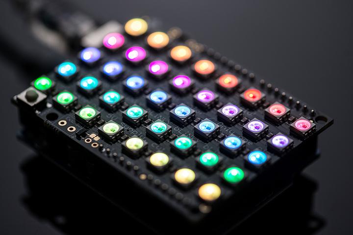 Produktbild Adafruit NeoPixel Shield for Arduino 40 RGB LED Pixel Matr
