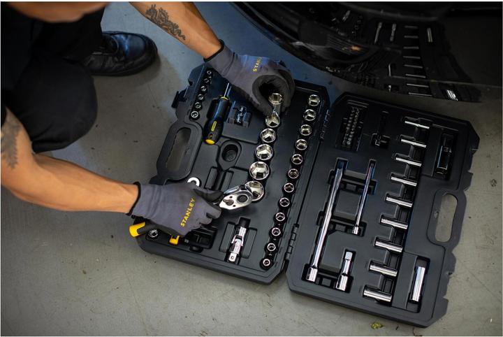 Actual product image Stanley Socket set, 72-piece, 1/2 inch, 1/4 inch, square, type socket and ratchet (21 mm)
