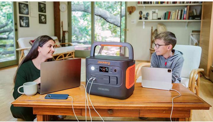 Image du produit Jackery Explorer 1000 Plus (1264 Wh, 14.50 kg)