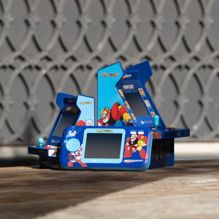 Produktbild MyArcade My Arcade Mega Man Nano Player Pro Portable Retro Arcade (6 GAMES IN 1)