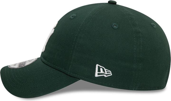 Actual product image New Era 9Twenty Casual Cap - New York Yankees Dark green