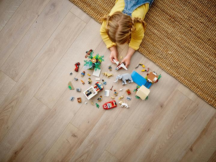 Immagine prodotto LEGO Campo di soccorso per animali (60307, LEGO City, Set LEGO rari)